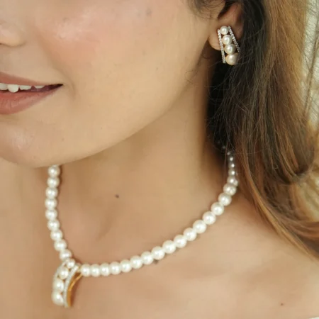 Pearl Beaded Pendant Set