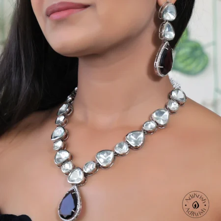 Polki Stylish Teardrop Necklace Set (Dark Brown)