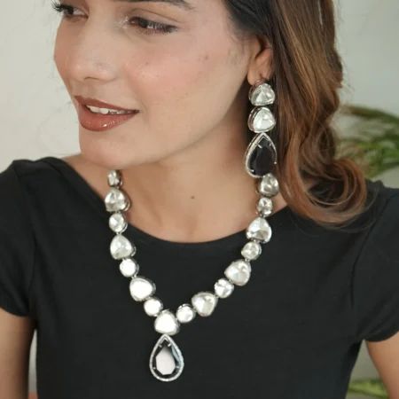 Regal Shadow Drop Necklace Set (Dark Brown)