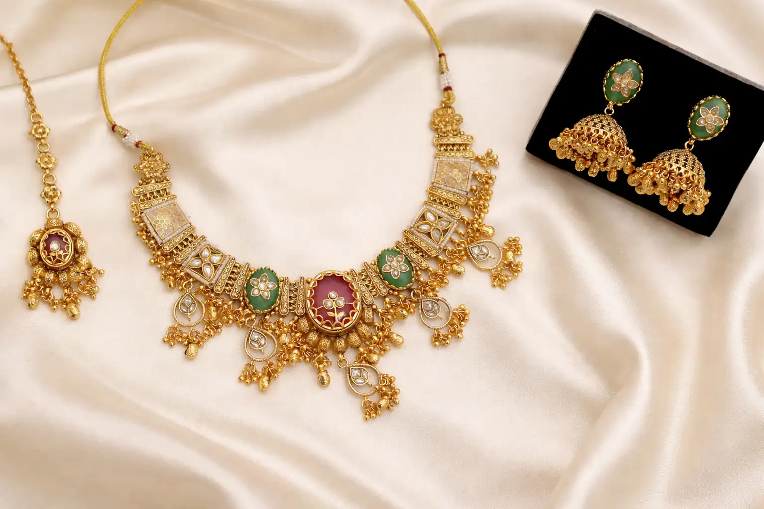 Rani Green Kundan Ensemble Necklace Set